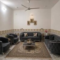٧ مقاعد • رصاصي • جديد نضيف