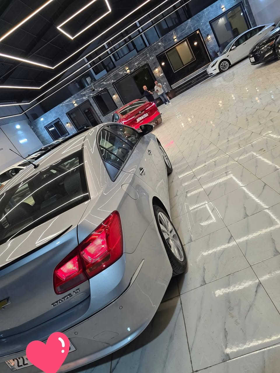 شوفرليت كروز 2016 خليجي 1/1
كفالة عامة محرك 18 
السعر 102
عداد المسافة 140
سنوية وطخم تايرات وهزة جديدة 
كوبون بنزين 
بصمة تشغيل 
كشنات كهربائي 
كاميرا وحساسات 
فتحة سقف 
كشنات جلد داخل جوزي شاشة لمس جبيرة 
***********
