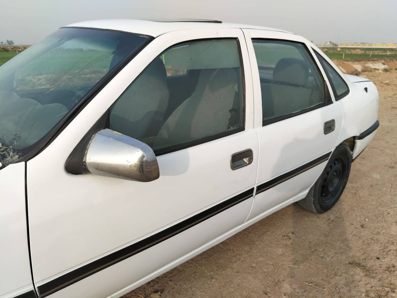 سلام عليكم 
للبيع اوبل فكترا 
مشروع وطني 2027
موديل 92
حجم 20
***********
