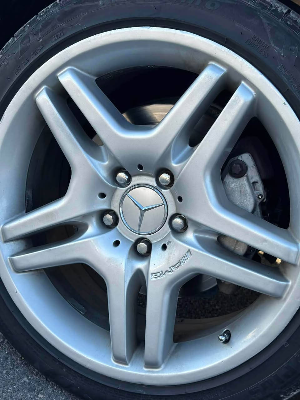 مارسیدس بێنز  E Clas 240   ٦ بستۆن ساغ مەنەفێست ئەسڵی لەگەڵە ٢٠٠٣  سەیارەكە ماڵی دۆستە زۆر خاوێنە و بێ مەسروفە سڵاید و گێڕ و مەكینە و   سەقف و عیزام  دەعم و تەقە و ڕەقە بەشەرت Singapore


**إذا كنت صاحب هذا الإعلان وتريد حذفه لأي سبب، رجاءا أرسل رسالة إلى الدعم الفني**