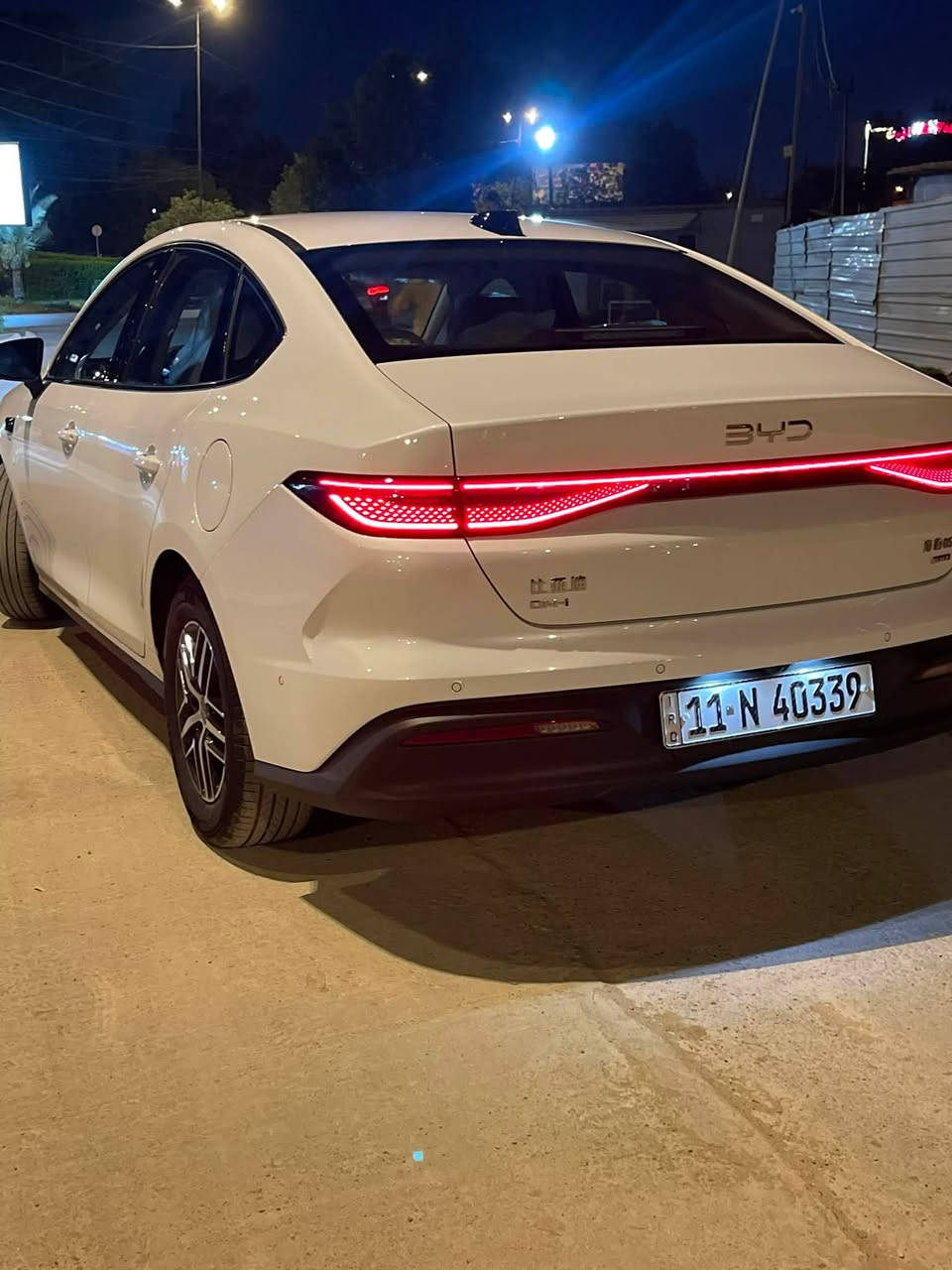 سيل 5 BYD فول الفول 13 كامره توقف ذاتي رقم بغداد باسمي
ماشيه  8000 كيلو يعني اخت الزيرو
مكفوله كفاله عامه 

كل غراضها كامله شاحنه وفوم وكلشي وياها 

السياره فول الفول

فتحه سقف 

كراسي كهرباء

نضام استشعار حساس امامي خلفي كشنات جلد تبريد قطعتين فول الفول

***********

مكان السياره بغداد الدوره
