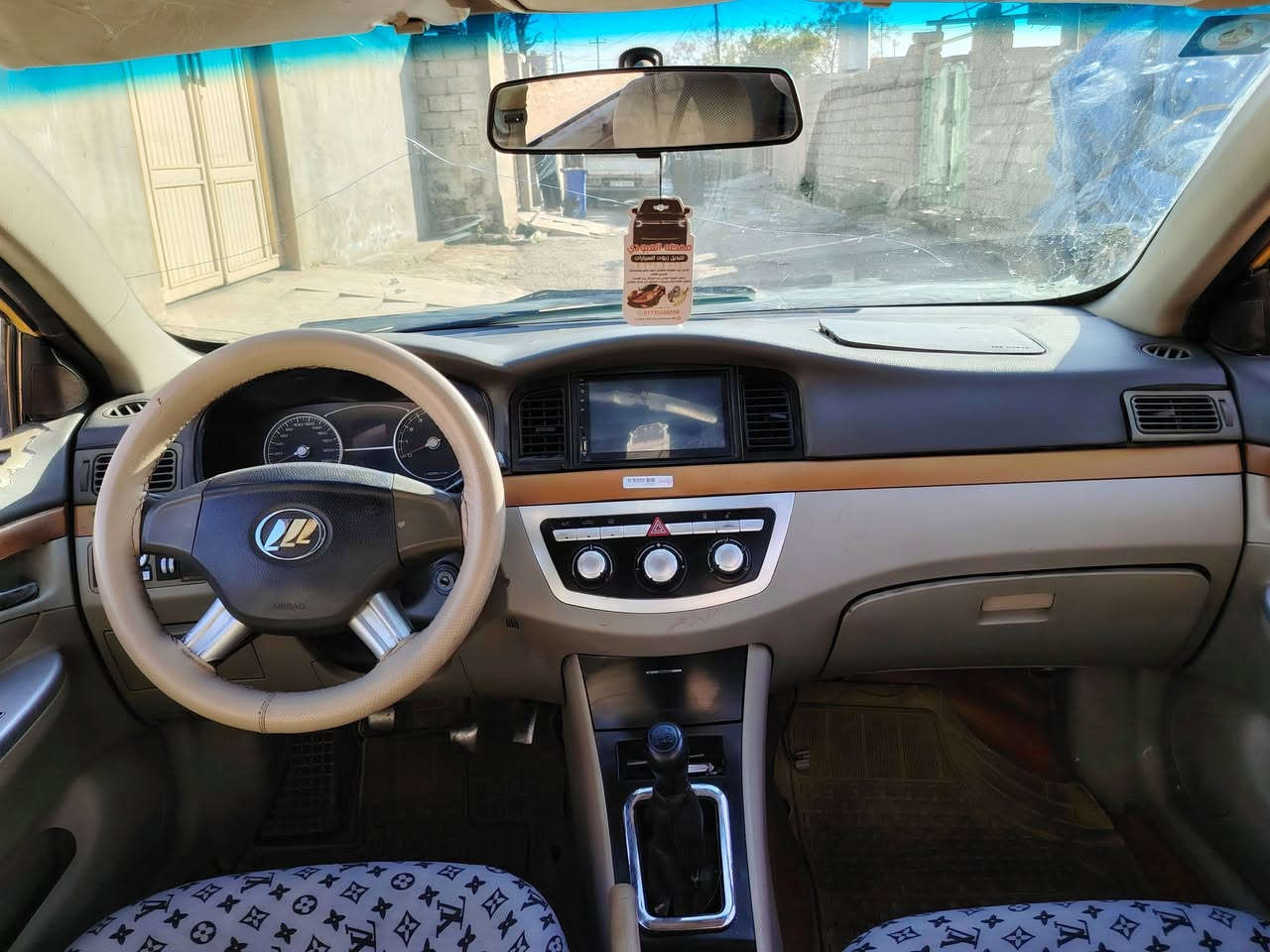 السلام عليكم
ليفان 620 موديل 2011
محرك كير شرط طخم تاير جديد
رقم اجنبي جديد شرط التحويل
سسياره جاهزه وحلوه السعر 38 للستفسار اتصل ***********
