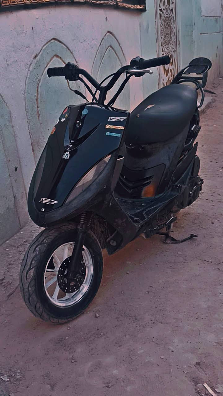 سلام عليكم دراجه للبيع ماكس عدله بخلاقهه الدراجه نضيفه مكينتهه حلوه شلعه ومعدل وحطيتلهه تخم وياله جدد وقطره دهن 7 الوان وكابريته بلاد صالنصه FM أصلي تجي وتفحص السعر 400 وبيهه مجال ( المو شراي خل يطلع گبل) مكاني كربلاء بوبيات عامود 94 متواجد خاص ورقم *********** بي واتساب
