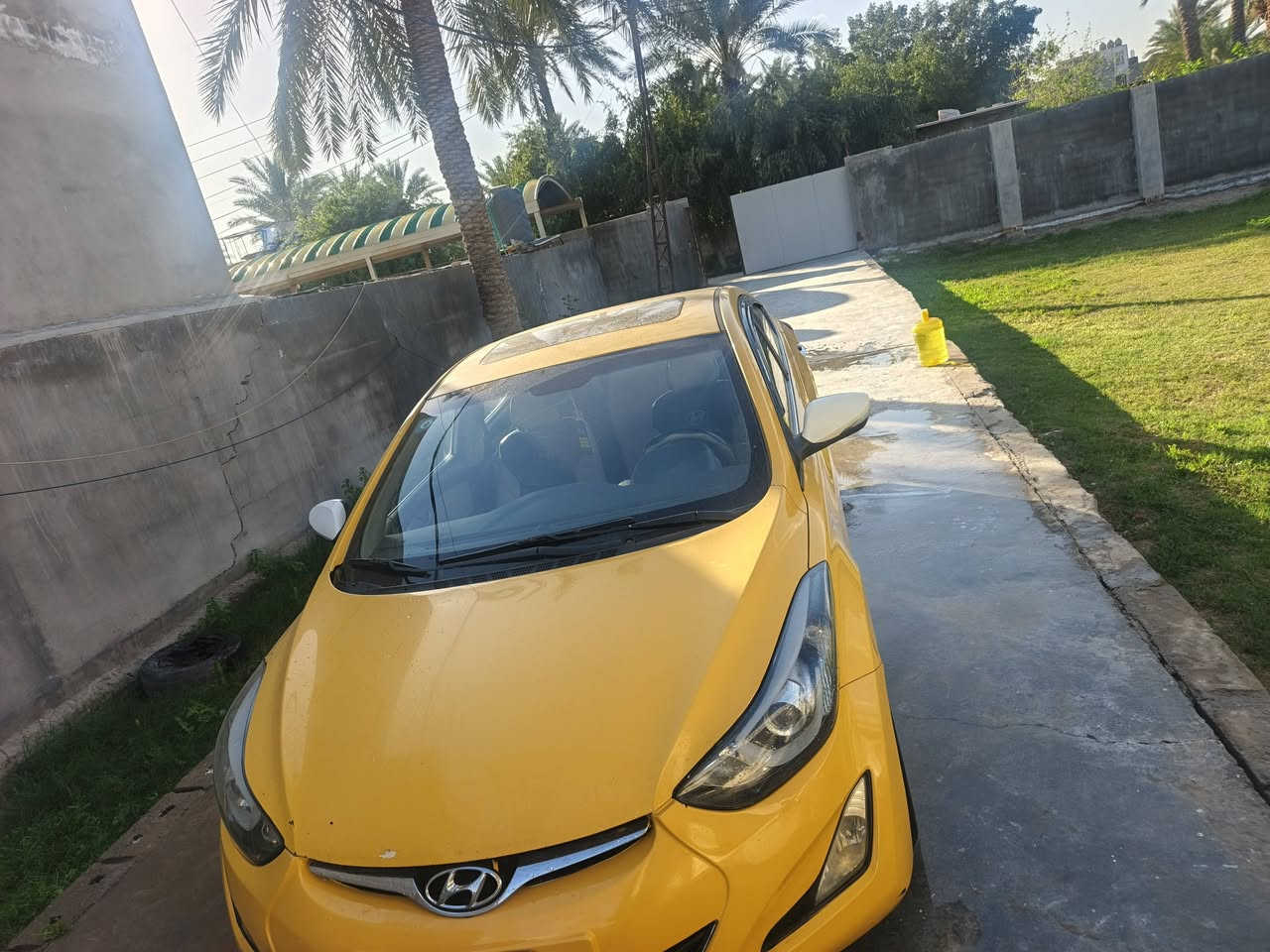 سلام عليكم النتر ١٥ للبيع مكينه ٢٠٠ دوش سياره فتحه تحكمات مري شفط تبريد قطعتين سياره مابيه أي نقص سعر شده و٣ اوراق وبيه مجال ***********
