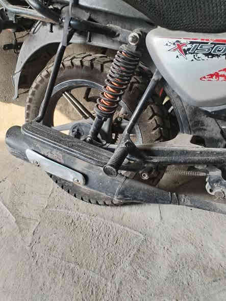 السلام عليكم بوكسر 23 محور محرك سيفان جديد الدراجه اي نقص مابيه شغل وطلع سعر الدراجه 900 وبيه مجال حك جيه دراجه خير من الله الله شاهد لواصل واتساب وبخدمتكم *********** مامرقم اوراق كامله الدراجه صاله تقريبا 7 اشهر متروكه طابكه
