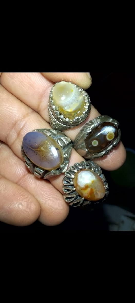 تواصل معنا وتساب 
و خاص


**إذا كنت صاحب هذا الإعلان وتريد حذفه لأي سبب، رجاءا أرسل رسالة إلى الدعم الفني**