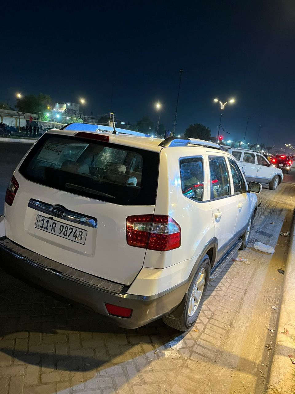 السلام عليكم موهافي 2013للبيع  محرك بي تبخير السياره بيها بارد بالباب الأمامي مال سايق والصندوق وشخط بالباب الخلفي السعر130 المكان بغداد مدينة الصدر الهاتف ***********
