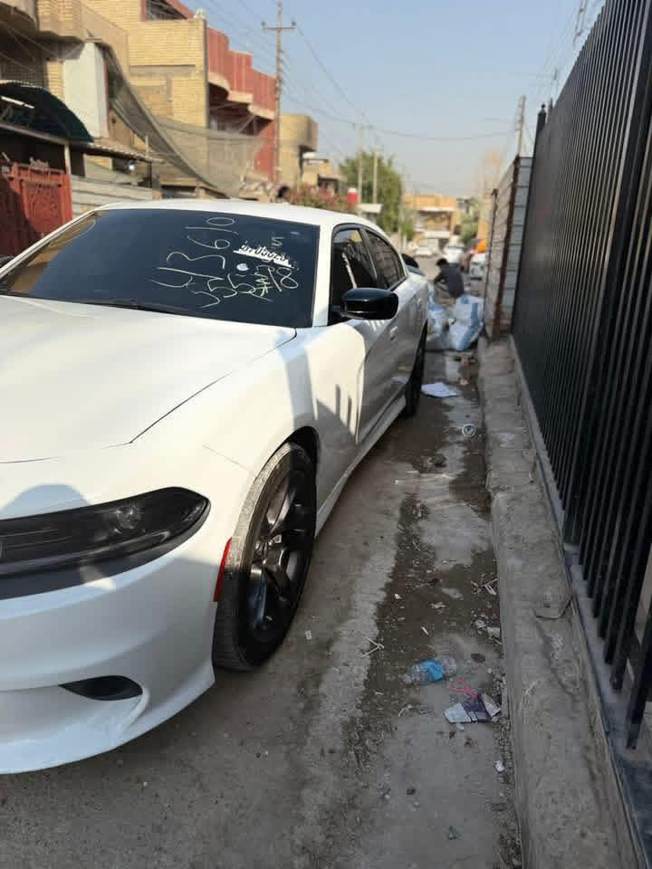 السلام عليكم 
الوحش للبيع فقط
سياره كلش حلوه
دوج جارجر 
فئه اسكات باك
موديل 2023
دخول جديد
سياره بيها مواصفات كلش حلوه
سياره جديده بمعنى الكلمه 
محرك 6.4
عليها سستم صوت 
عليها كزوز صالنصا بلاد 
دبات سود بلاد 
حادث واضح بالصور 
جدا بسيط 
جبت جاملغ نفس الون 

للتواصل متوفر فقط ( اتصال + واتساب) 
***********
