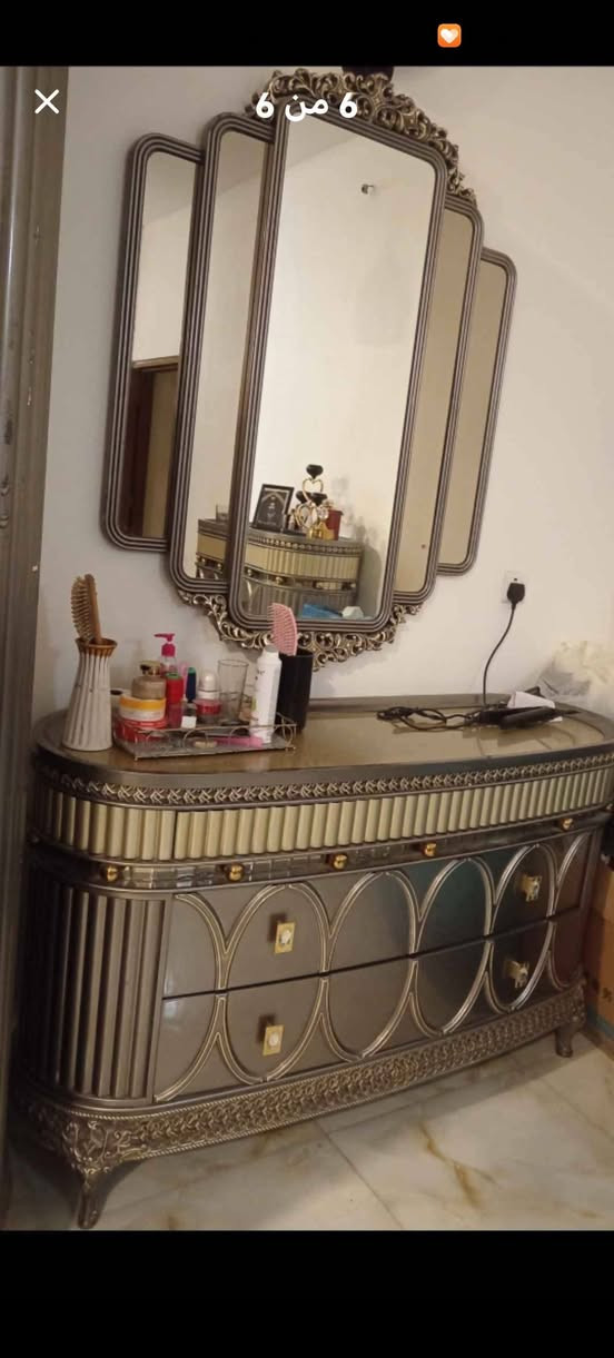 غرفه زان ايطالي درجه اولئ ماخذيه ب90 ورقه عارضيه بسعر مناسب حاليا
تواصل فقط لشراي 
***********
واتساب
الدوره
