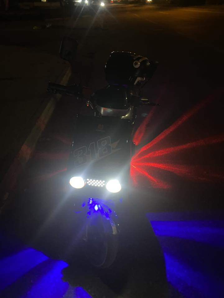 ماطور 318نظافة فول وضع شركة
بطاريات 6جدد 
4نمر
نظام R
استعمال شهرين علخفيف 
650وبيه مجال


**إذا كنت صاحب هذا الإعلان وتريد حذفه لأي سبب، رجاءا أرسل رسالة إلى الدعم الفني**