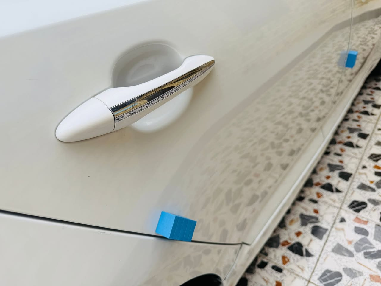 السلام عليكم ورحمة الله وبركاته ..
كيا اوبتيما 2015 أمريكي حادثها بسيط تبديل جاملغ وباب أصليات نفس اللون  الباقي ليبل واحد رقم ذي قار دولي بسمي تحويل مباشر سنويه مجدده لغاية 2027 مشروع وطني هزه جديده محرك 2400 ماشيه 120  مواصفات السياره شاشه تاب كبيره كامره دواره يدات نيكل اشاره بالمرايه بلاجكتور داخل بيجي بصمة جنطة فول تحكم استيرن جيهتين شغال مثبت سرعه نضام ايكو ويل كب اصلي سياره جديد جدا من الداخل والخارج وجاهزه كير محرك حداديه تبريد تدفئة شغاله فول كهربائيات السعر 112 مكان السيارة الناصريه ***********
