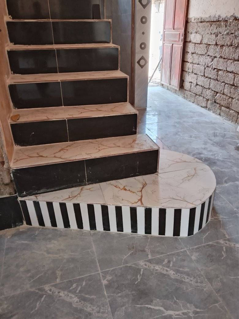 خلفه تطبيق بورسلين سيراميك كاشي ومرمر تركيب درج  شغل درج اوله متفرق حالين ***********
