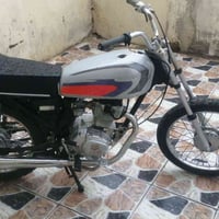 دراجه موديل 2012اصولي وكيله العرضي وهاذه رقمي 07865157757