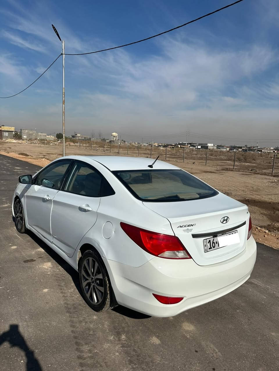 .
السلام عليكم 
للبيع هونداي اكسنت 2017خليجي 
كفاله.
فول مواصفات 
مكينه 1.600
فتحه تحكمات شاشه رقم قادسيه الجديد 
العنوان الديوانيه السدير 
***********
