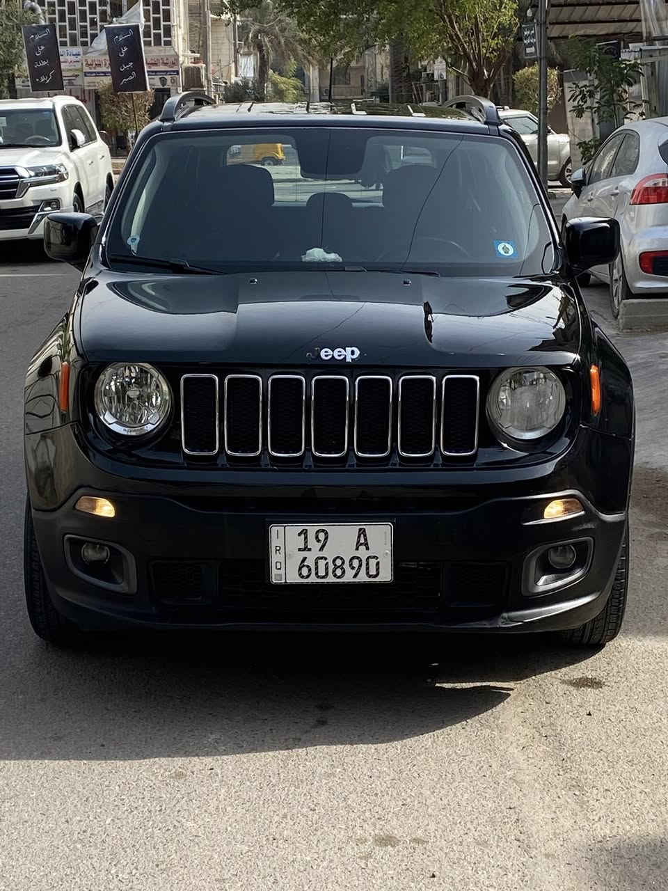 سلام عليكم
جيب    رنكل.   2018
رقم كربلاء   بسمي 
حادثهه ( مثل ما موضح بل صورة ) بدون دواخل 
بيهه 3 قطع صبغ جاملغين اماميات و بنيد فقط فقط
ماشية   65 كيلو 
سيارة جاهزة و مكفوله 
***********.  مكاني بغداد
