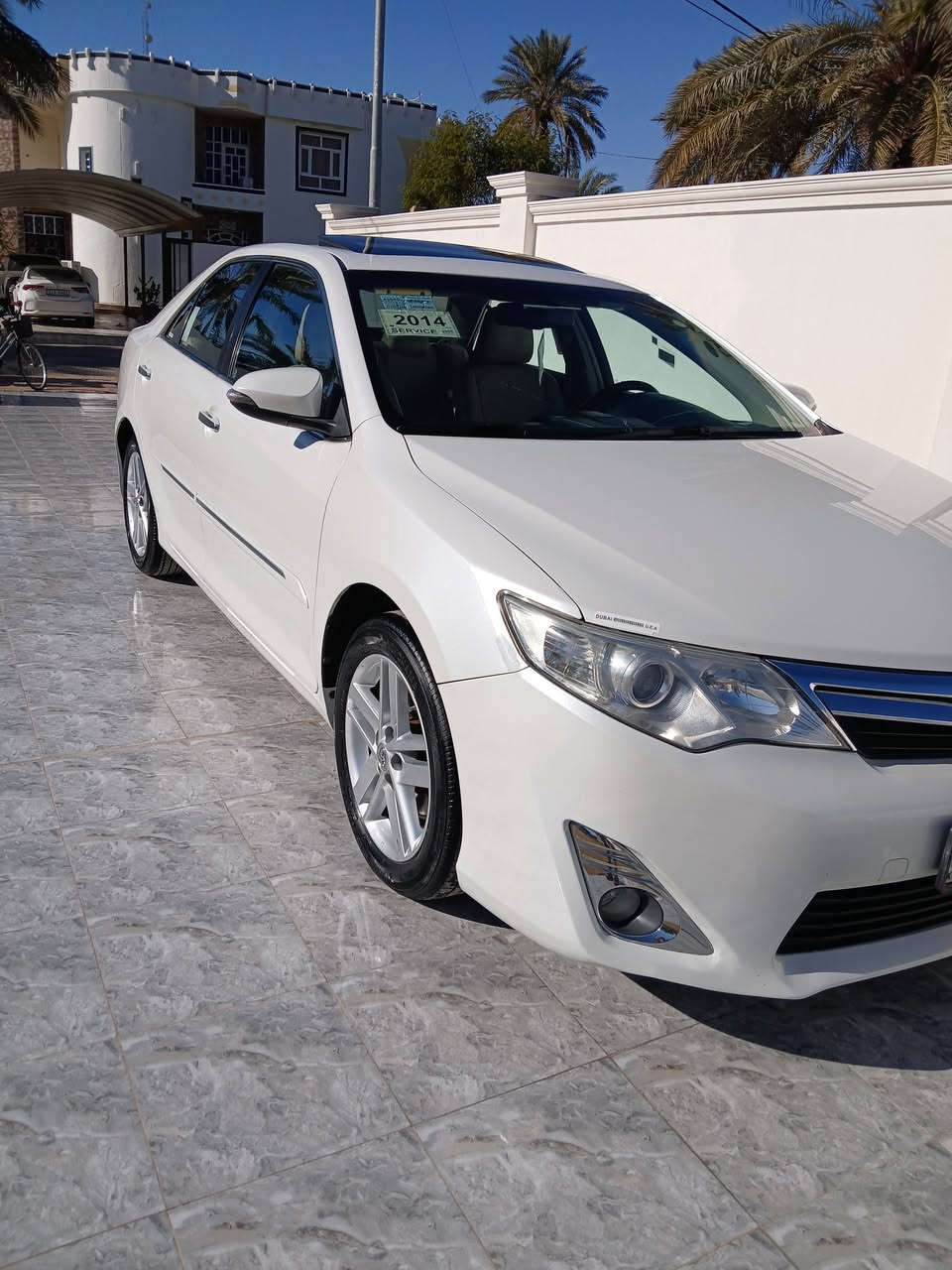 السلام عليكم للبيع كامري خليجي ٢٠١٤ فول مواصفات لمتدد جلد بصمه فتحه برده كهرباء كرسي كهرباء شاشه قلاب ٦ اقراص انارة دوسات وبعد بيها مواصفات معروفه بيها الباب الخلفي بي رش صبغ بدون حادث والباقي كفاله كير محرك كفاله ماشيه ٧٢ بشرط جرص ع ١٢٠ السياره بأسمنه تحويل مباشر السعر ١٦٨ $ مكاني الرمادي سجاريه ***********
