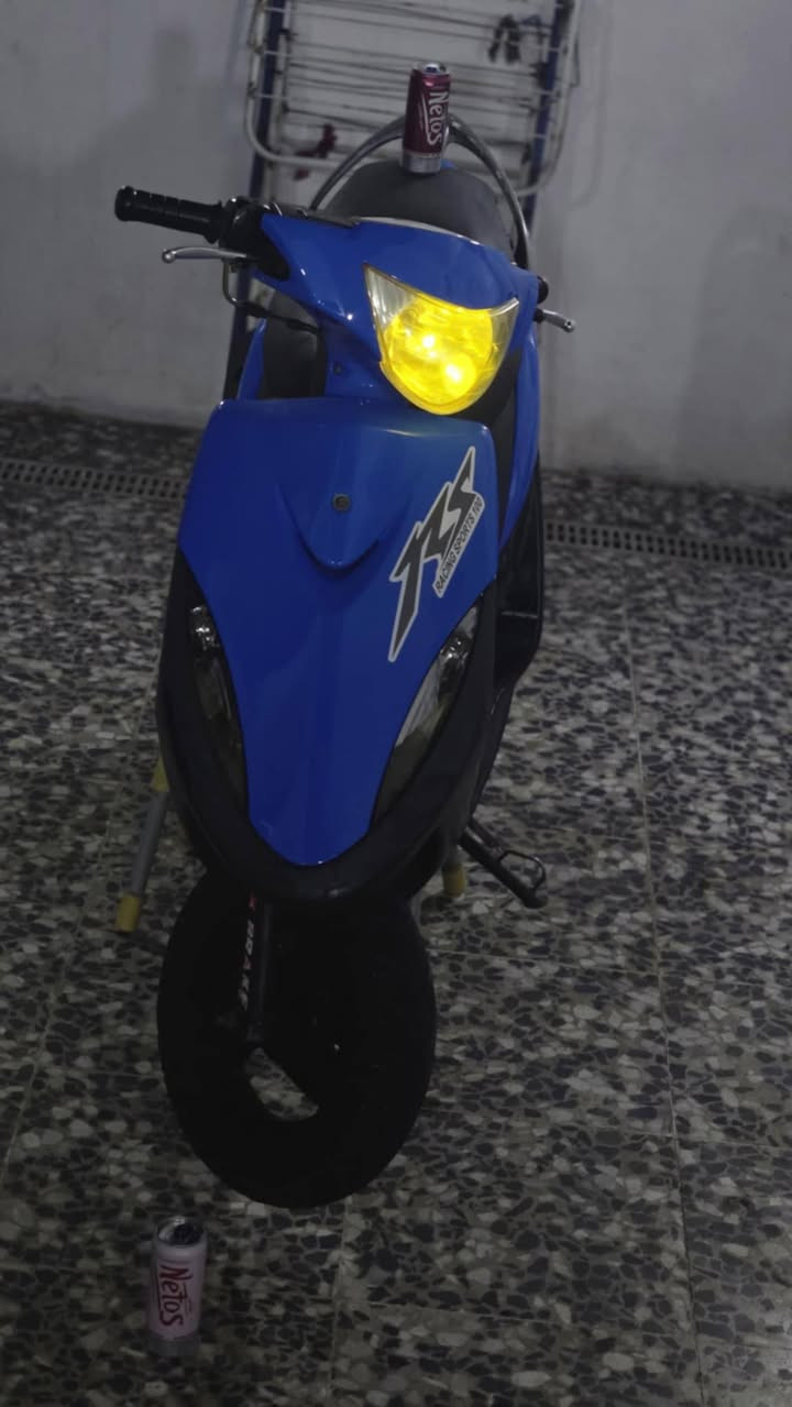 دراجه ماكس عدله مكفوله كفاله عامه واكفلك من كلشي مكينه بلاديه خرسه وكلاجت بلاديه دراجه خير من الله وجيب فيتر وافحص العنوان// بغداد البلديات 
السعر 650 بيه مجال موجود خاص ماسنجر


**إذا كنت صاحب هذا الإعلان وتريد حذفه لأي سبب، رجاءا أرسل رسالة إلى الدعم الفني**