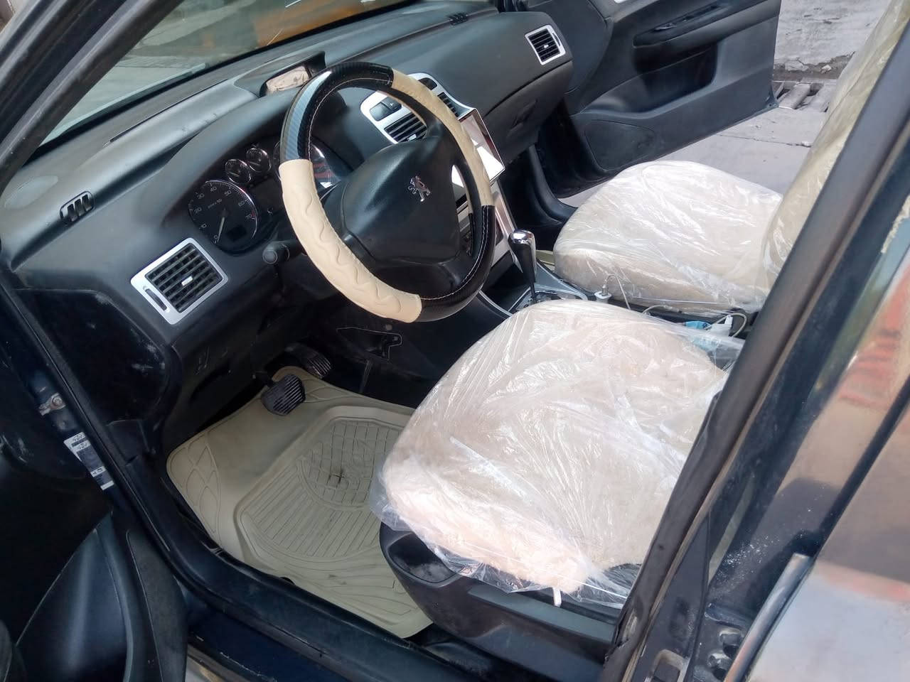بيجو ٣٠٧موديل ٢٠٠٦ سياره جاهزه محرك وكير وحداديه تبريد رقم بغداد سنويه جديده مشروع وطني مكانه بكركوك *********** سعر ٤٧ورقه بيه مجال للطيبين
