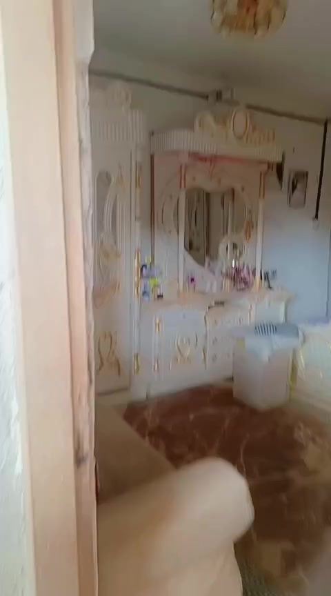 بيت زراعي بناء بلوك عكاده ناصريه قرب شركت نفط مقابيل الخميسات او مطعم نافورى 200  4 غرف وصاله و4 مناور ومطبخ وصحيات البيت مرتب وكله سيراميك  والممر خارجي 
الغرف  5 في 4 عدد 2 
والثالثه 5 ونص في 5 
المطبخ 4 في 3تريد عقارك ينباع بسرعه ماعليك بس تراسلنه والباقي علينه*********** وتساب
