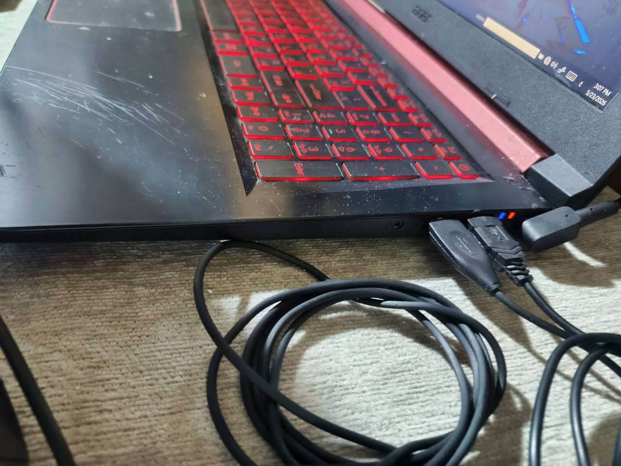 Acer Nitro 5 لابتوب

CPU Ryzen 5 2600G
Ram 16G 3000hz
SSD Samsung Evo 860 500Gb
GPU RX 560x 4G

شاحنة Super Charge 135W

الشاشة 17.9 1080p 60hz

وياه كيبورد وياه مواس وماوس باد هم 

425 وبي مجال بسيط 

العنوان واسط الكوت حي  الزهراء 

رقمي *********** متواجد على النت
