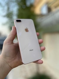 📱 للبيع: iPhone 8 Plus (نظيف جداً) المواصفات الأساسية: • الموديل: أمري...