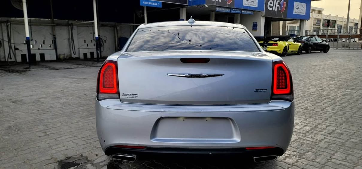 اوبما موديل 20 ماشيه 54 الف باب اصلي نفس لون مصلح واصل بصره 115 تواصل وتساب ***********
