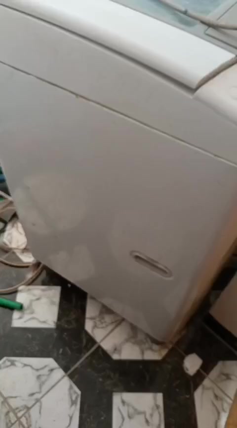 غسالات للبيع بيها مشاكل خفيفة
تتصلح وترجع تشتغل زين
سعر مناسب جداً


**إذا كنت صاحب هذا الإعلان وتريد حذفه لأي سبب، رجاءا أرسل رسالة إلى الدعم الفني**