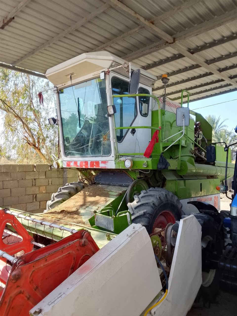 سلام عليكم حاصودة للبيع مديومة ادامة عامة موديل 97 منفيس للاستفسار الاتصال ***********
