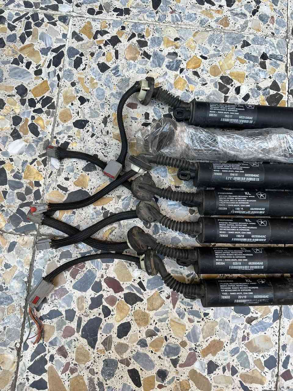 السلام عليكم
من رخصه الادمن المحترم //
متوفر دبل جنطه كهرباء اصلي تفصيخ موبار شرط الفحص يرهم جيب بزون ( شيروكي ) شكل الجديد 2019 لل 2023 ولكل الفئات والمحركات , بغداد ***********
