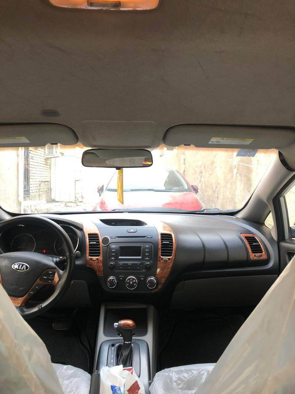كيا فورتي موديل ٢٠١٥ وارد امريكي 
ماشية ١٠١ ميل 
الضرر واضح بالسونار 
كير كفالة 
محرك مفتوح يم الوكالة وخير من الله ناعم 
رقم بغداد تحويل ثاني يوم
السعر ١٠٠ ورقة وبيها مجال 
*********** 
عنوان بغداد الدورة بغداد, العراق

