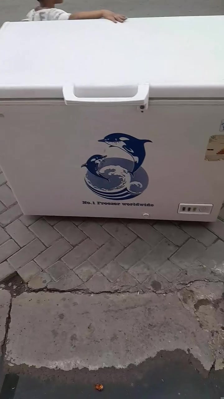 مجمده للبيع  نضيفه كلش الماطور شغال بس مجمد ماعرف السبب الي يريدهه سعرهه ٥٠


**إذا كنت صاحب هذا الإعلان وتريد حذفه لأي سبب، رجاءا أرسل رسالة إلى الدعم الفني**