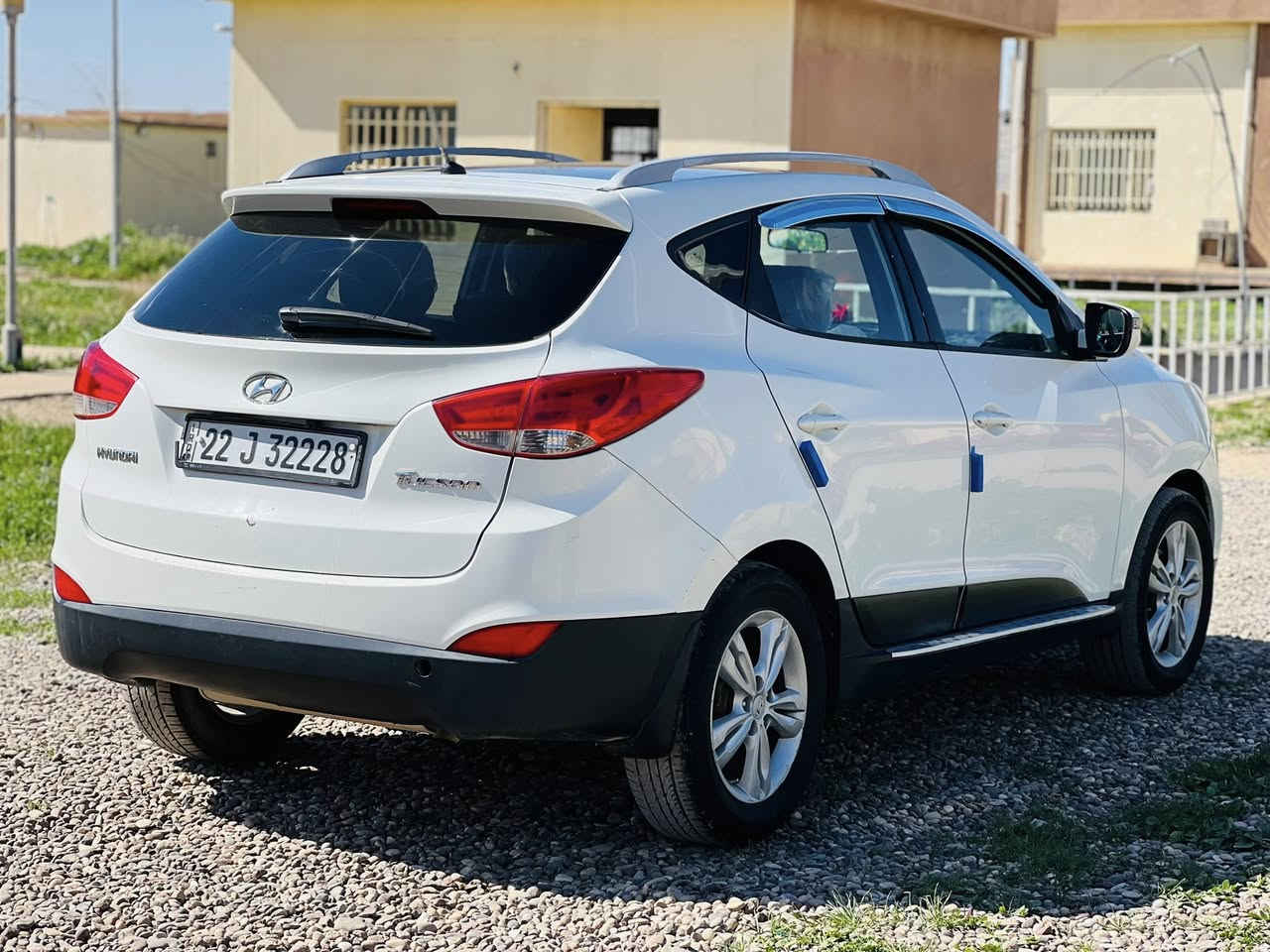 السلام عليكم
توكسان ٢٠١١  خليجي بانوراما كلين بدون صبغ بيها مكانين او ثلاث بارد محرك وكير شرط تايرات وصدر نص عمر تحويل مباشر مراوس بكورلا او كيا حمل السعر ١٣٥ وبيها مجال/ ***********   مكاني الشرقاط اسديره
