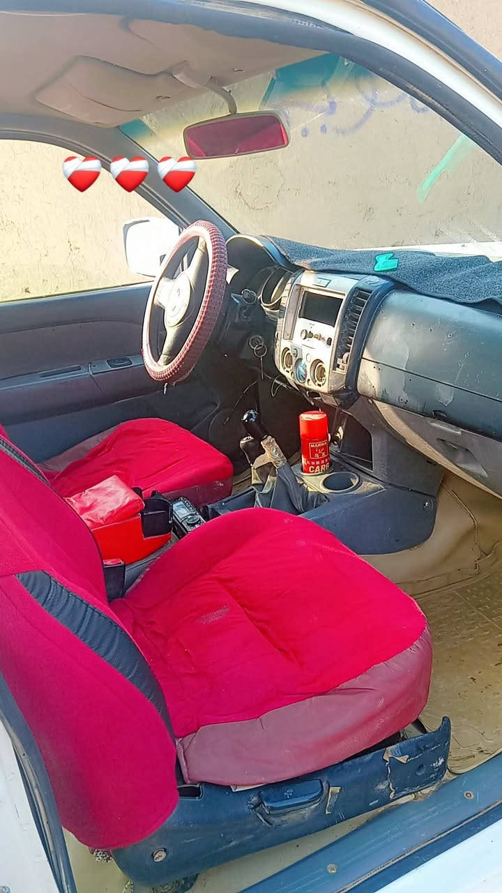 سلام عليكم سياره فورد موديل 8 مكانه واسط  سعره 55 هاض رقمي ***********
