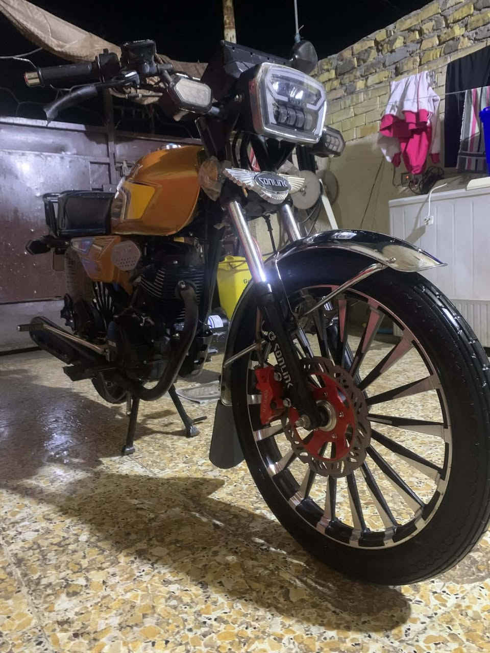 سلام عليكم
دراجه إيراني موديل 2026

زيرو ماشيه 800 ضاغطه  أو زنجيل 

أوراق الدراجه كامله

مكان بغداد _ تاجي

السعر 950 او بيها مجال بسيط

***********
***********
