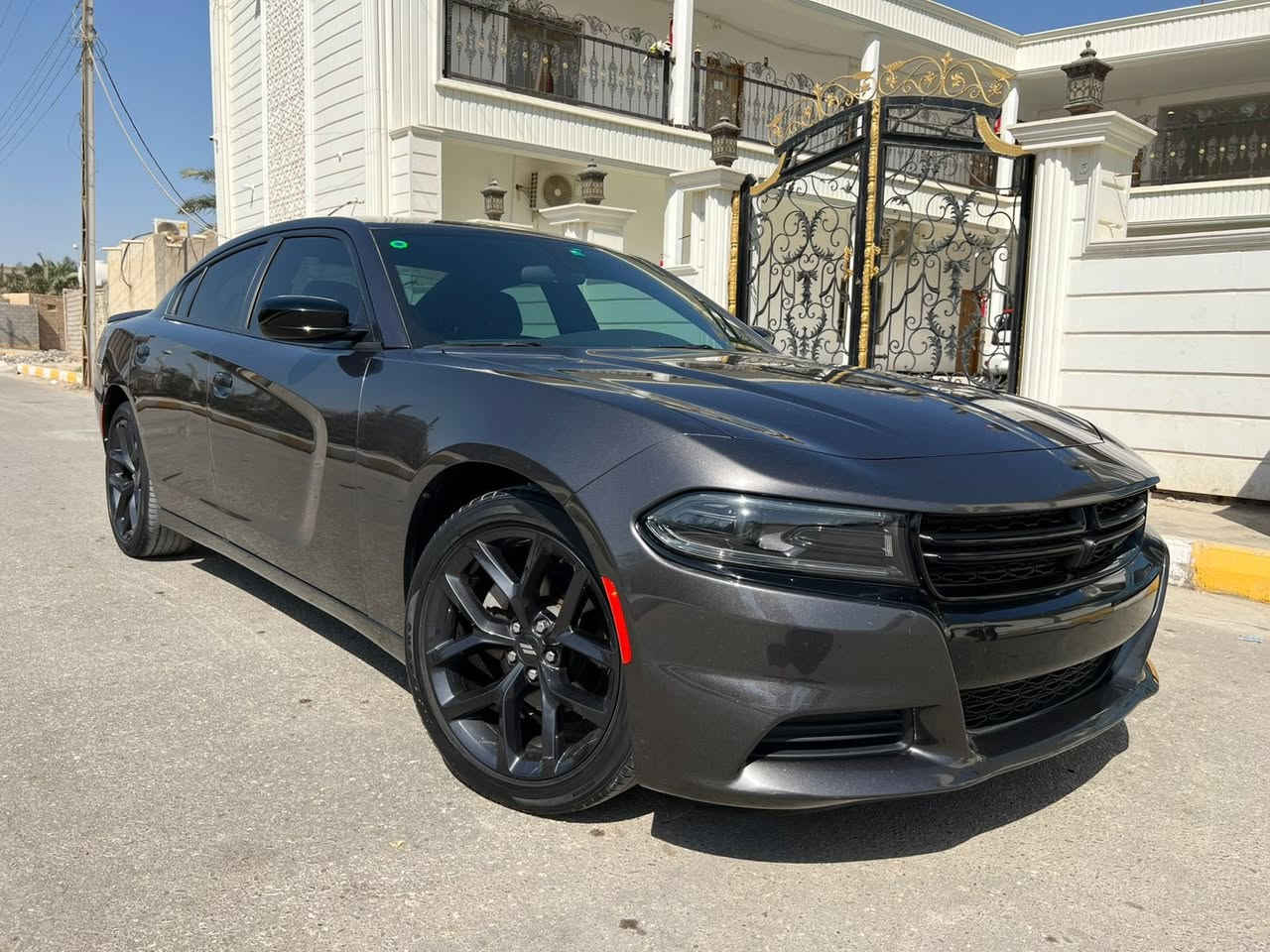 DODGE CHARGER 2022 Sxt black top 

من رخصة الادمن  💖

للبيع دوج جارجر 2022 Sxt بلاك توب اصل

مكفوله كفالة عامة 

وراد امريكي تقريرها (مياه امطار ) بدون مشاكل

السياره دخول جديد حره رقم كربلاء مداور ثاني يوم

مواصفاتها : 

كشن حضن تدفئة تحكم كهربائي
شاشه كار بلي
سستم سماعات الباين صوت طرب
حساس وكامرة خلفي
ويل حجم 20 بلاك توب اصلي مع تخم تاير جديد
اشاره باللد 

السعر : اتصل وتدلل  

عداد المسافة 28 الف ميل 

صور التقرير مرفقة بالمنشور

مكان السياره: ذي قار / سوق الشيوخ 

للاستفسار :
***********
***********
