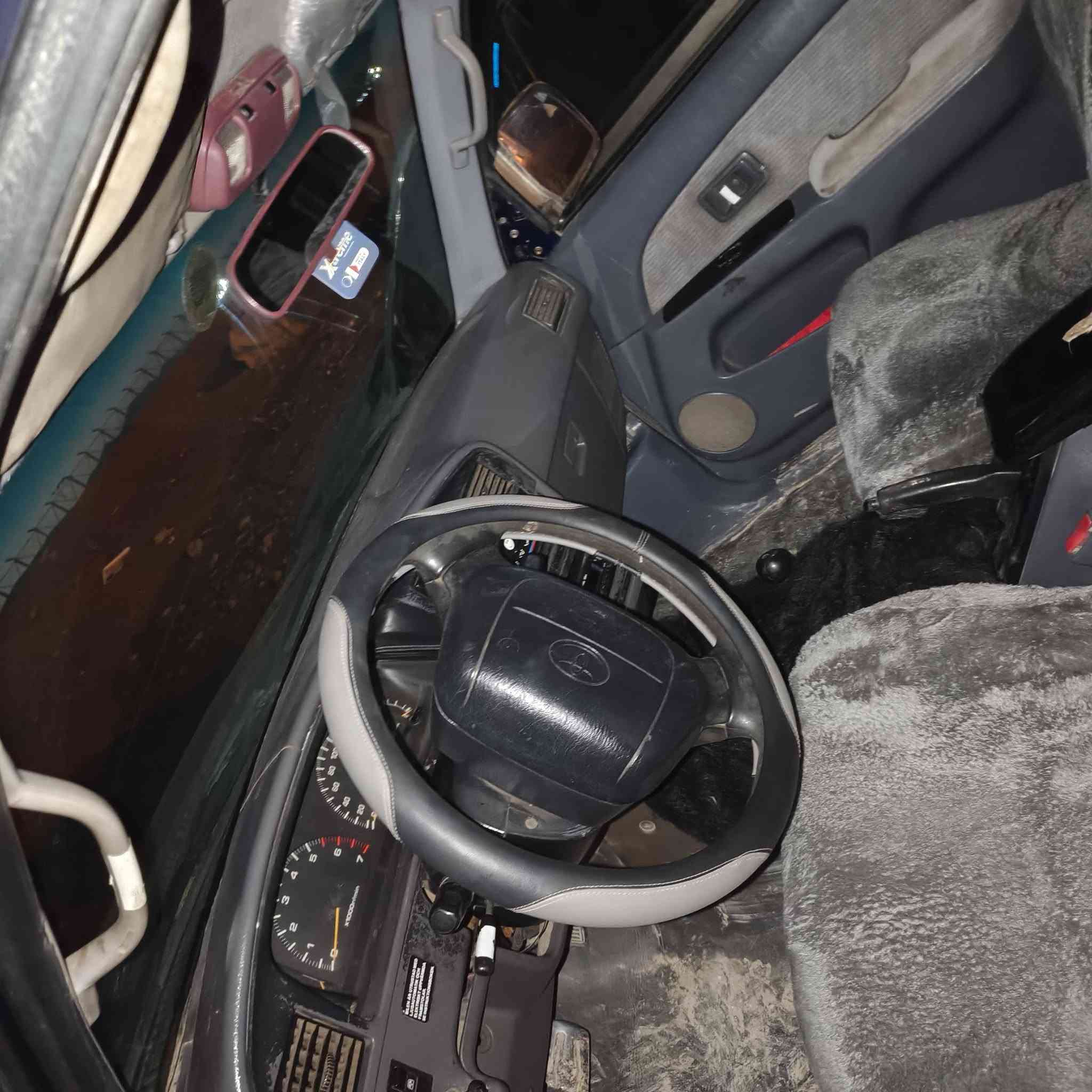 سلام عليكم هي سيارا للبيع ارم سليماني سعر 35 رقم ***********
