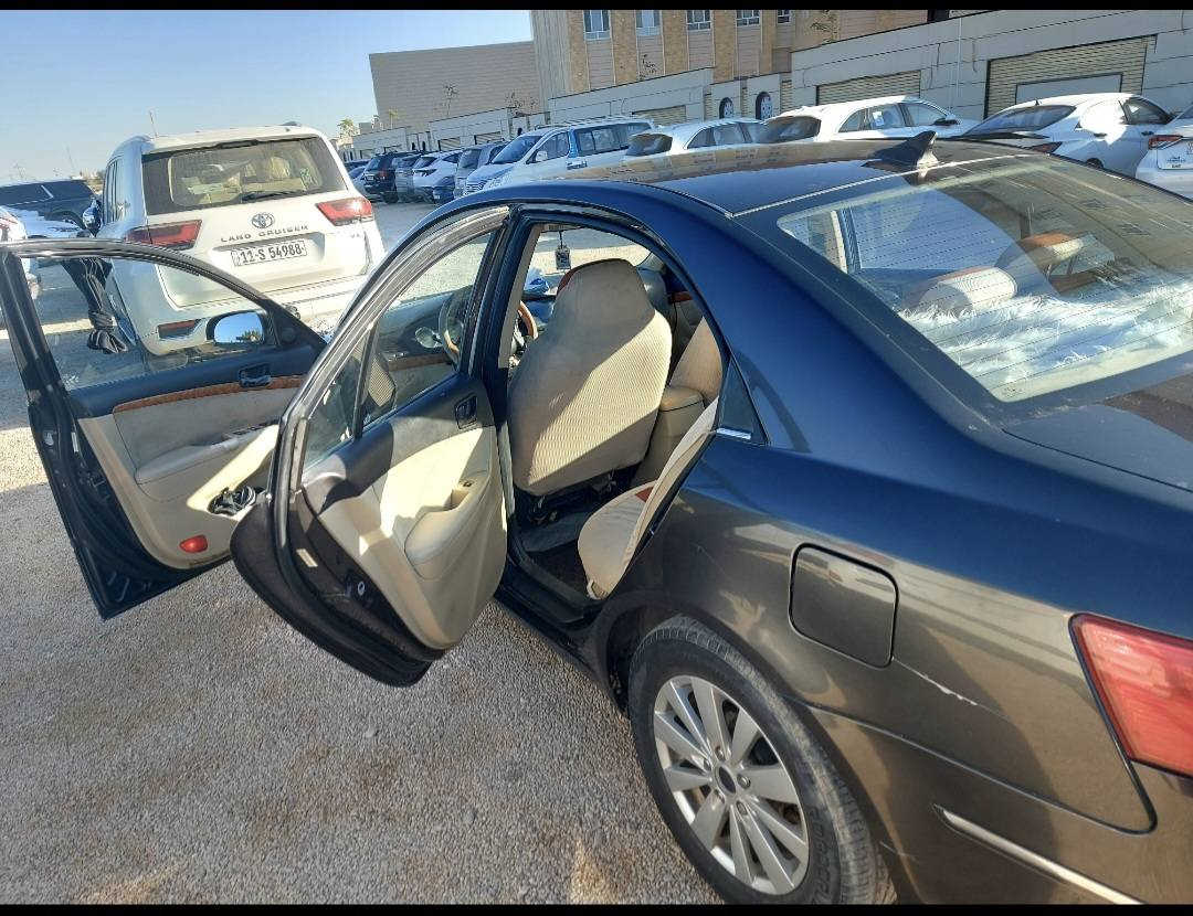 سلام عليكم 
اللبيع فقط 
سوناته موديل ٢٠٠٩ 
محرك ٢٤٠٠
 الونهه رصاصي غامق
رقم بغداد الجديد  بسمي 
وراد امريكي حادثهه
 جاملغ الخلف  السايق 
بس صبغ الا دواخل والا شي
كلهه اليبل واحد 
 السياره نضيفه وحلوه ومرتبه وماعوزهه شي
 تبريد تدفئه سياره
 فول موصفات فتحه تحكم ستيرن كشنات جلد ماعده البصمه   
وهاي صورهه كدامك 
اللستفسار اتصل عله الرقم ***********
العنوان كربلاء حي الغدير
ملاحضه بيهه شخوط بسيطه كلش عتقد مامبينه بل تصوير
