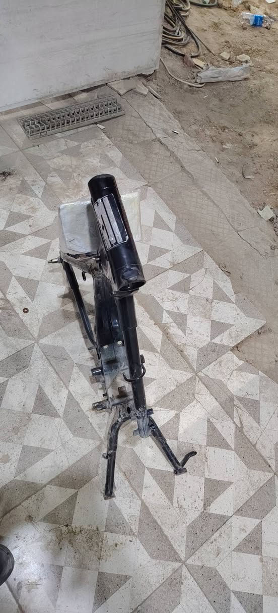 سلام عليكم شباب شاصي أيراني اصلي مديل 23 نضيف اروق كامله السعر 500 مكان نجف ***********
