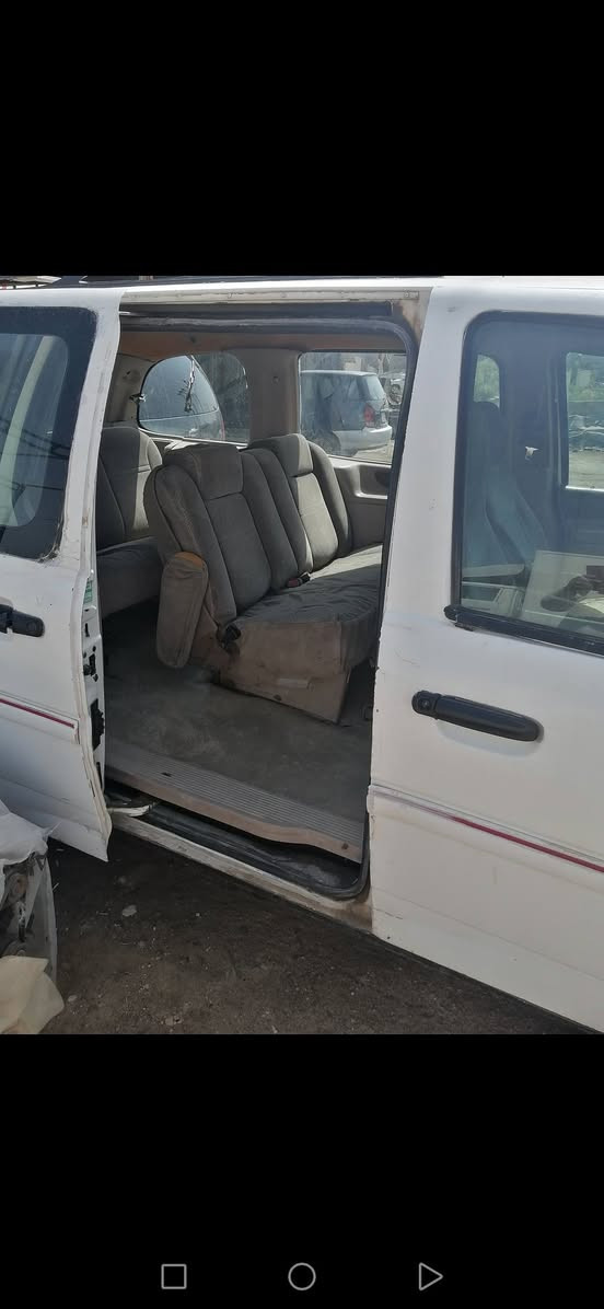 فورد موديل ٩٥ سبعه راكب رقم كربلاء مشروع وطني تحويل مباشر مكينه وگير كامري السياره شغاله بس من احرك بيه تطفي ما اعرف شنو العطل ابيع كوم حديد اتعهد تحويل فقط السعر١٥ورقه بيه مجال بسيط الناصريه گرمة بني سعيد ***********
