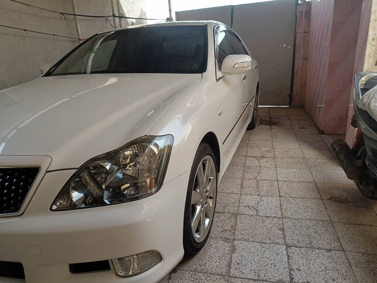 السلام عليكم شاهينه ٢٠٠٧ ادوات كفاله عراق يابان بدون تفصيخ ٣ دكم شاصي ٨٤ جلد فتحه سقف مكان السياره البصره ‏‪***********
