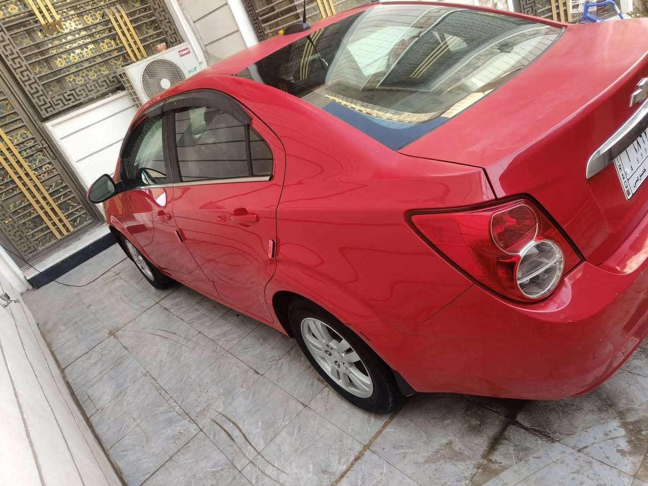 اسلا عليكم شوفر سونك 1800وارد امريكي موديل 16  فول موصفات ماعده بصمه وفتحت سقف   حداديه جديده بس دبلات تعبانه فقط مكينه صار ثلاث اشهر من شديته جديده هيه ولكير 6نمر  كير نضامين عادي و اتو تبريد ثلج تدفئه  سياره  بيه جراد بنيد وقماره وجنطه جراد خفيف وبيه شخوط بسيطه ضربته من امريكه جاملق يمنه وبنيد مبدل بدون صبغ وجاملغ نفسه مشتغلينه وضربه اثانيه جاملغ اليسره بلخشم مالته شبر  وراجع بارد وصبعين من البنيد  بارد بدون صبغ  سياره كلش حلوه  متصرف عليه ربع  ناعمه  ترايك  اربيل  خير من الله اسياره اشتغل بيه تكسي بلي من اصبح لليل خير من الله عليه ادامه كامله فقط نواقص دبلات امامي وبطاين جاملغ امامي  ودعاميه نص عمر بيه فطور   سعر اسياره 70وبيه مجال   عنواني بغداد الدوره  رقمي ***********  بسمي رقم  كربلاء دولي سنويه جديده
