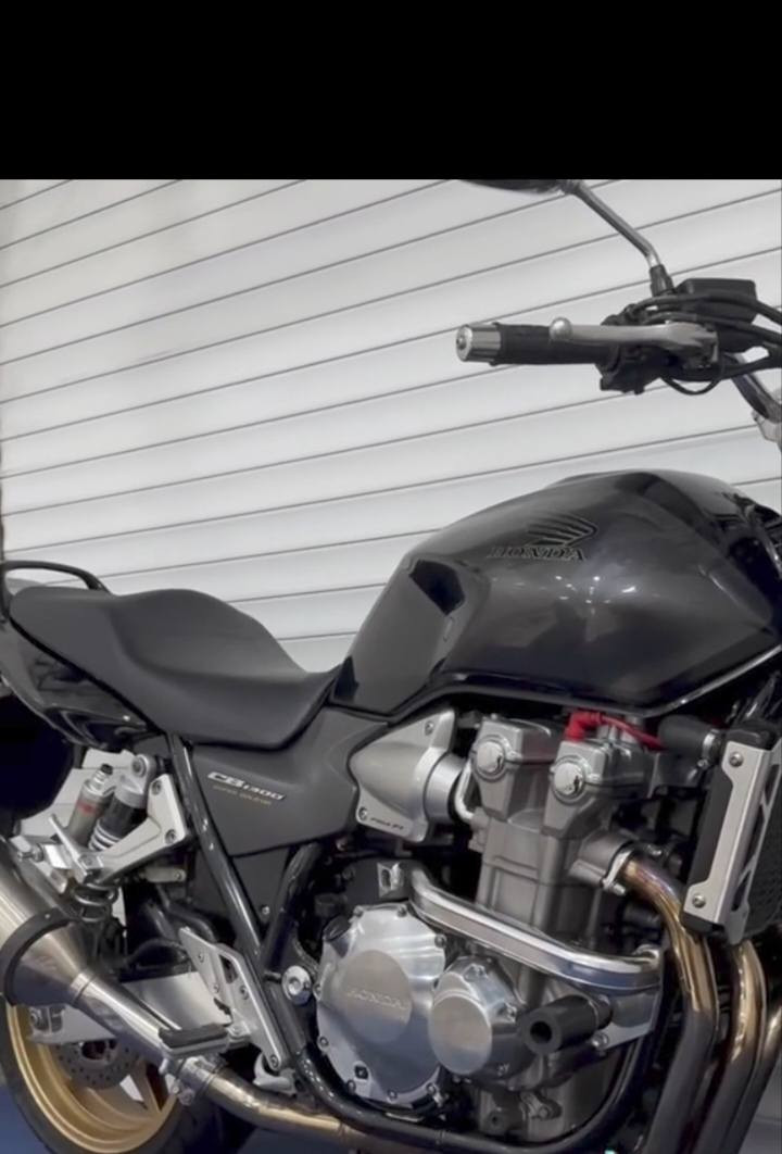 دراجة سيفي فور دراجه موديل 2011 مكينه مكفوله واحد على واحد*********** سعرها 10
