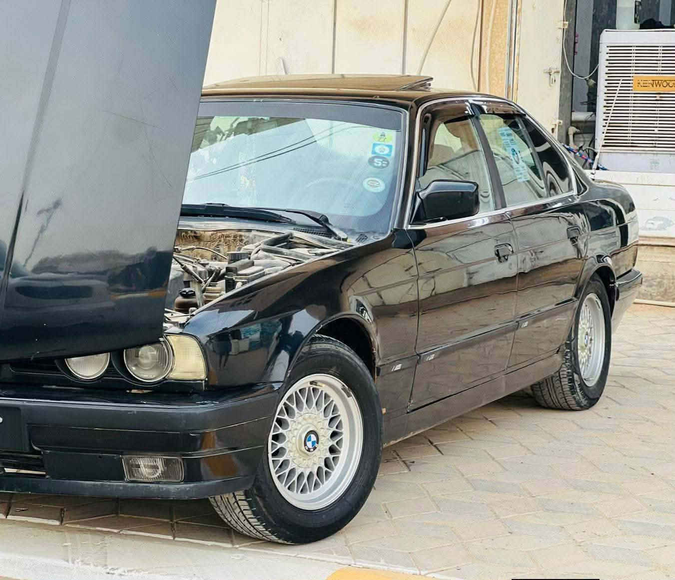 بي ام مكينه مفتوح سته موديل 90 جاهزه من كولشي كير مكينه حداديه كهربائيات تخم تاير رقم دولي جديد هزه صاعده مكفوله من ضربه ماعده البنيد بدله بلادي سياره بسمنه غرفته جديده السعر 50  ***********
