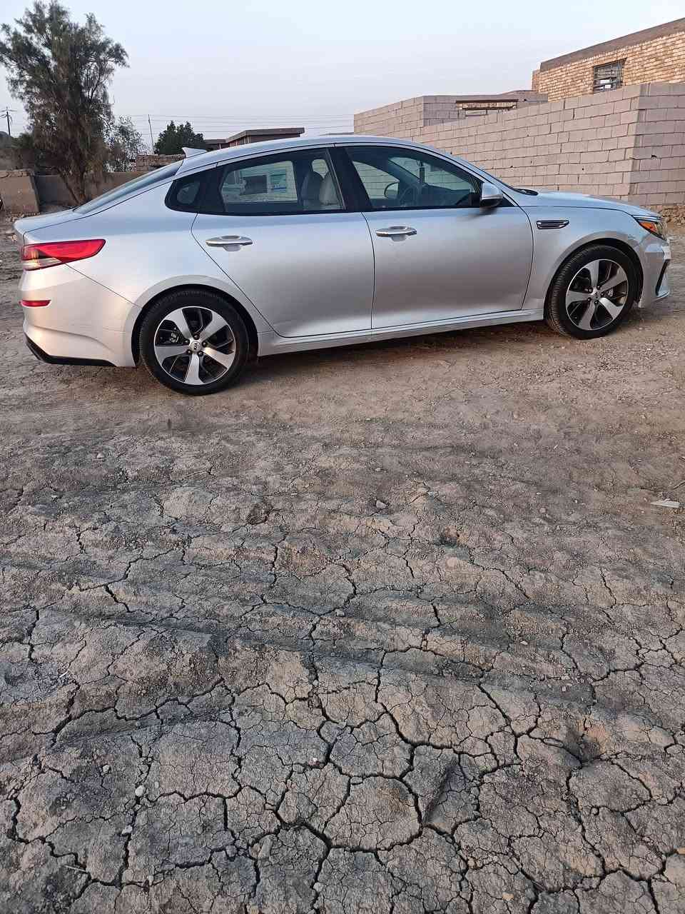 سلام عليكم اوبتيمة ١٩ امريكي نضيفة حيل سيارة تخم تاير جديد حدادية جديدة كير مكينة علة شرط تبريد ثلج ما عايزة برغي ويل كب جديد مواصفات شاشة كشن جلد لونين وكامرة دوارة تحكمات استيرن اشاير بل مري رادار امامي وجاني رقم بغداد بسمي النكليزي بسمي شخصين وبل عافيه على ياخذة سعرة ١٣٣


**إذا كنت صاحب هذا الإعلان وتريد حذفه لأي سبب، رجاءا أرسل رسالة إلى الدعم الفني**