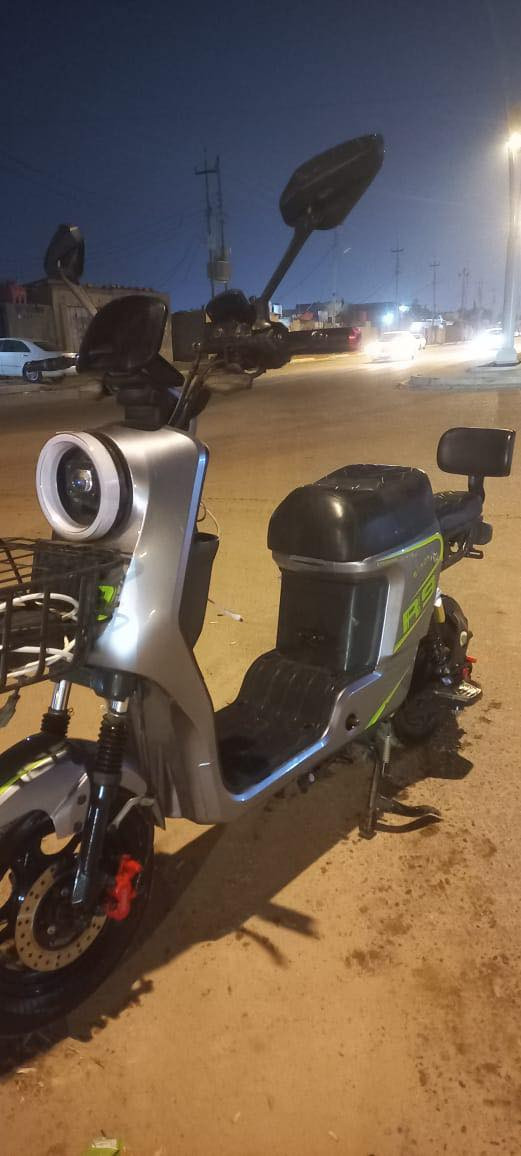 دراجهR9 البيع   بطاريات حجم 32 الكبار  دراجه حلوه وجديد وسعرها 375 مكاني البصره زبير***********
