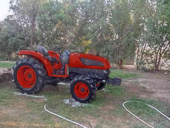 سلام عليكم مكينه كيوتي للبيع مديل 2013برغي ما مفتوح بيهه كله وضع لشركه كهربائيات شغاله وراهه فدان ورفاسه وصندوق غراضهه مكان بغداد ناحيه الرشيد ***********/***********
