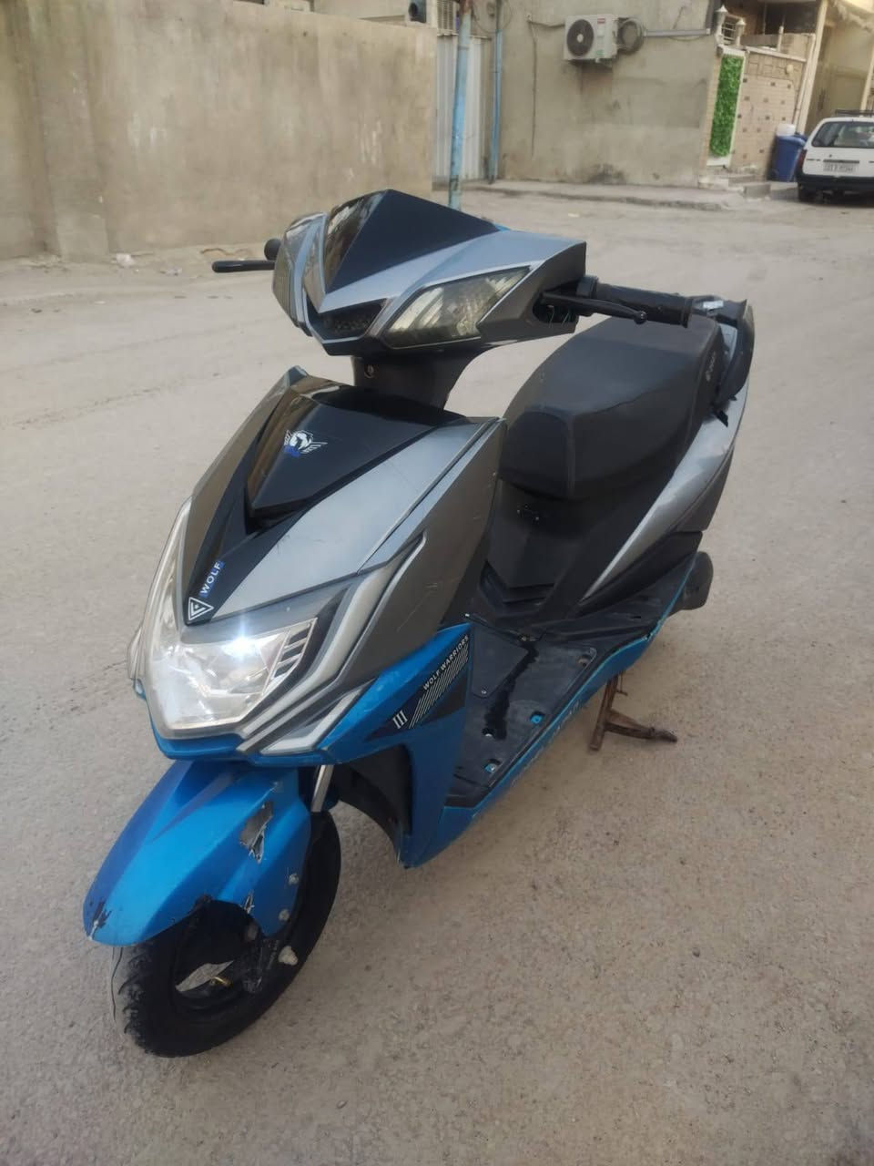 السلام عليكم للبيع شحن نضيفه 7 بطاريات بصمه مكاني مشتل السعر 400 وبيهه مجال قليل حك جيتك *********** واتساب
