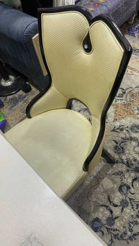 طاولة مرمر • ٦ كراسي • الانتفاضة الثالثة