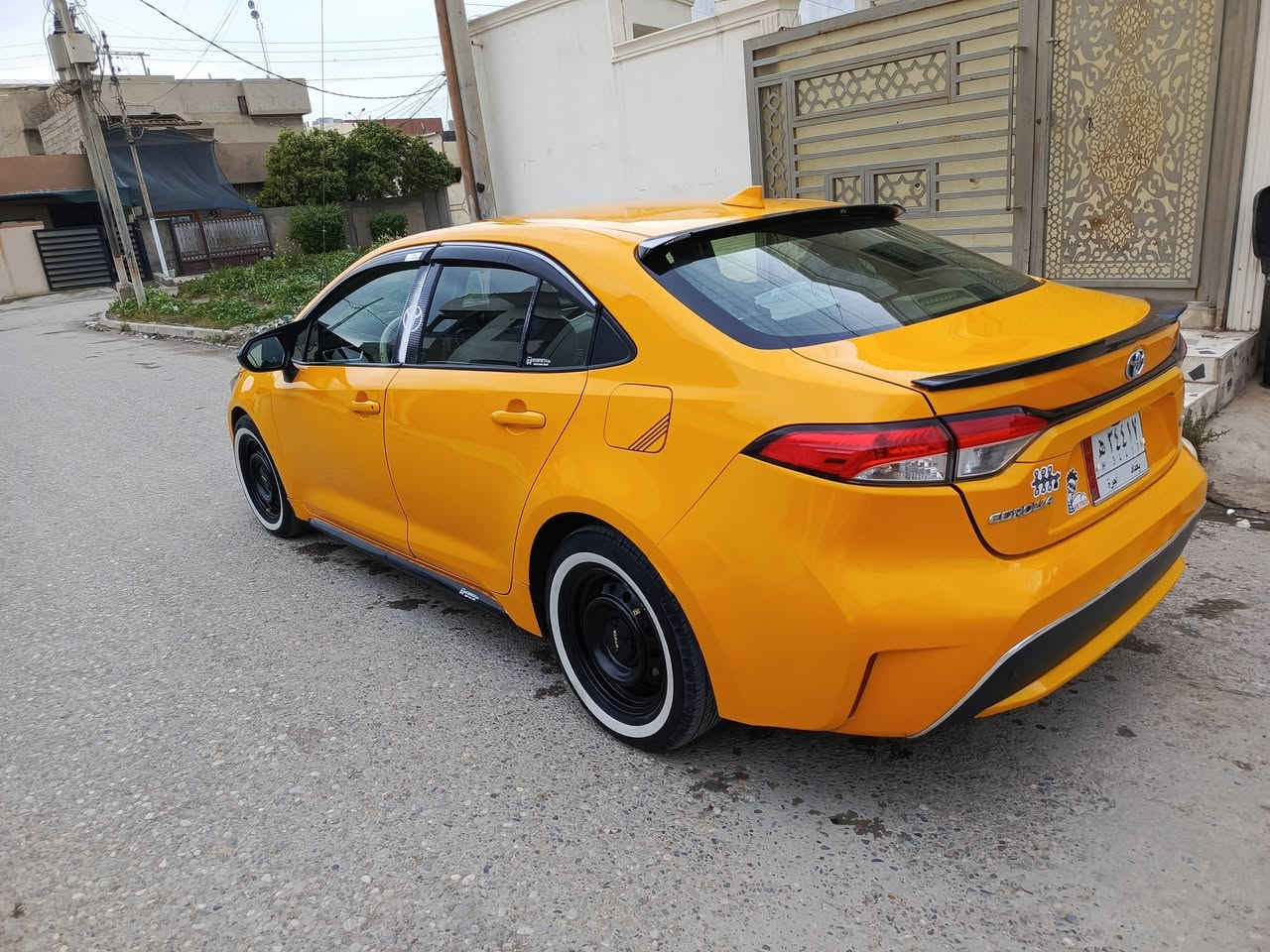 سلام عليكم اخواني 
كورولا هايبرد للبيع موديل 20 
بغداد بسمي شرط التحويل والوكالة 
دفتر بانزين بيه 
السعر 135وبيه مجال مراوس يرهم 
الاتصال بالرقم ***********
