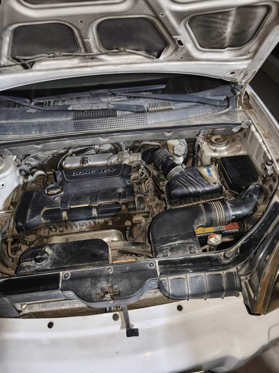 هيونداي توسان 2010 - للبيع
المواصفات والتفاصيل:
​الموديل: هيونداي توسان (Hyundai Tucson)
​سنة الصنع: 2010
​المواصفات: خليجي
​الفتحة: بدون فتحة سقف
​اللون: أبيض
​الرقم:  بغداد الرقم الجديد
​المحرك: المحرك الأول: 2.0 لتر (4 أسلندر)، يولد قوة تقارب 163 حصانًا
​الكير: أوتوماتيك
​🌟 حالة السيارة:
​البودي والدعاميات بحالة ممتازة وجاهزة للاستخدام.
​وتبريد يخبل(تكييف شغّال 100%).
​أطارات وباتري بحالة ممتازة.
​محرك وكير بشرط الفحص والتدقيق.
​السيارة جاهزة من كل شيء، ما تحتاج أي مصاريف.
​💰 السعر والتواصل:
​السعر: ١١٥وبيها مجال شي بسيط
​المكان :بغداد جسر ديالى القديم
​رقم الهاتف/واتساب: ***********
